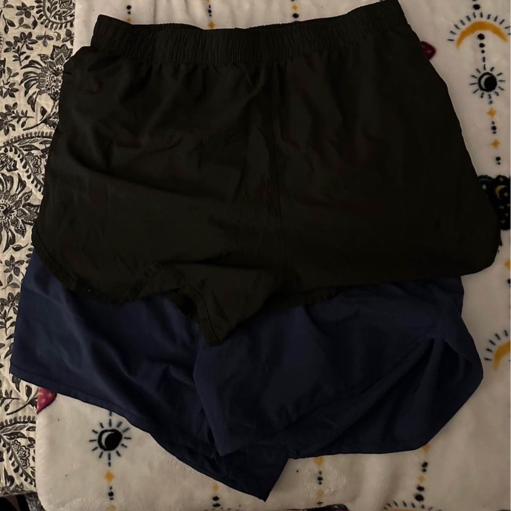 SET OF 2 Amazon brand shorts